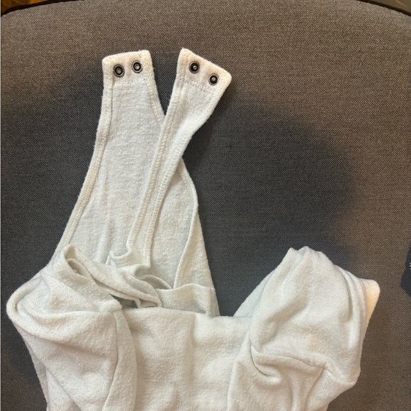 A&F soft and cozy square neck one piece body suit - Picture 5 of 5